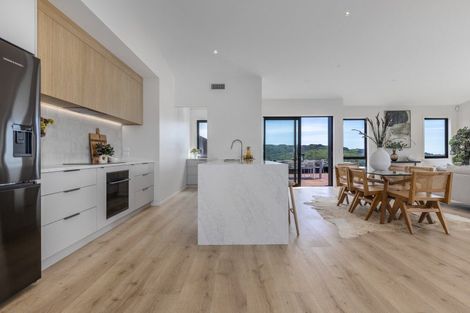 Photo of property in 6 Okupe Grove, Aotea, Porirua, 5024