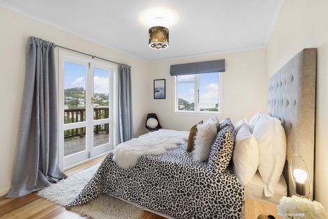 Photo of property in 137 Ruskin Road, Newlands, Wellington, 6037