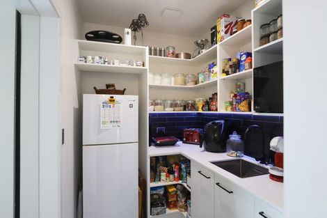 Photo of property in 13 Tari Road, Pukeatua, 3880