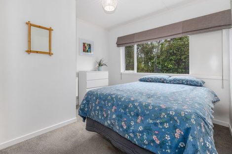 Photo of property in 53 Tiromoana Road, Raumati South, Paraparaumu, 5032