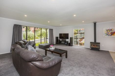 Photo of property in 7 Tapestry Grove, Silverstream, Upper Hutt, 5019