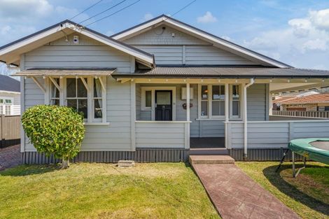 Photo of property in 16 Wolfe Street, Regent, Whangarei, 0112