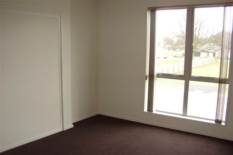 Photo of property in 2 Yew Tree Lane, Hillmorton, Christchurch, 8024