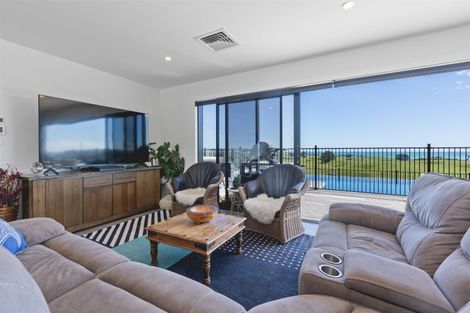 Photo of property in 574 Mokau Road, Mimi, Urenui, 4377