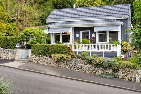 Photo of property in 21 Hornsey Road, Bluff Hill, Napier, 4110