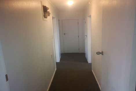 Photo of property in 10 Middlesex Place, Northland, Wellington, 6012