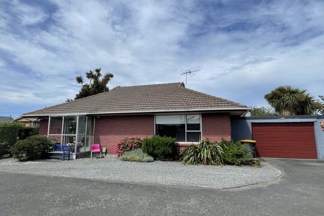 Photo of property in 2/238a Bower Avenue, North New Brighton, Christchurch, 8083