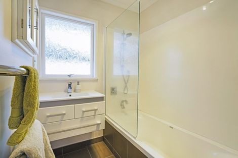 Photo of property in 18 La Perouse Street, Botany Downs, Auckland, 2010