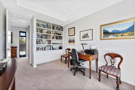 Photo of property in 17 Lees Road, Strowan, Christchurch, 8052