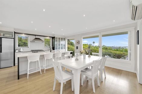 Photo of property in 3 Page Point, Mellons Bay, Auckland, 2014