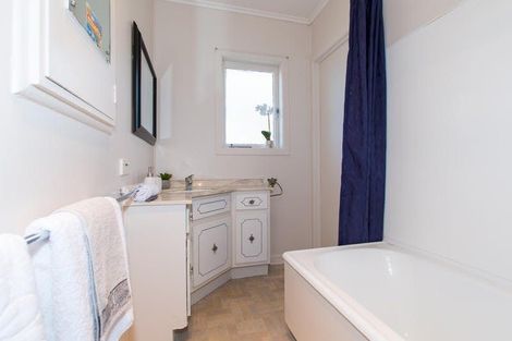 Photo of property in 1/14 Tristram Avenue, Forrest Hill, Auckland, 0620