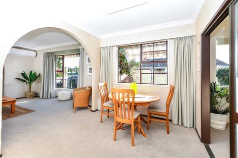 Photo of property in 16 Cattanach Street, St Andrews, Hamilton, 3200