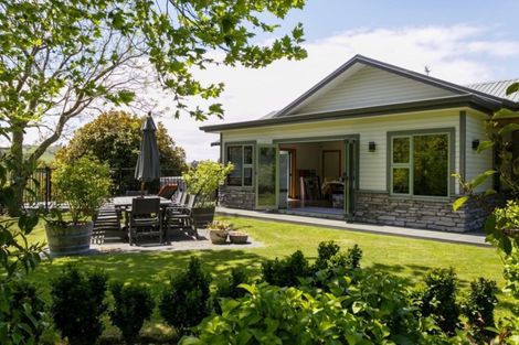Photo of property in 22 Blue Ridge Drive, Acacia Bay, Taupo, 3385
