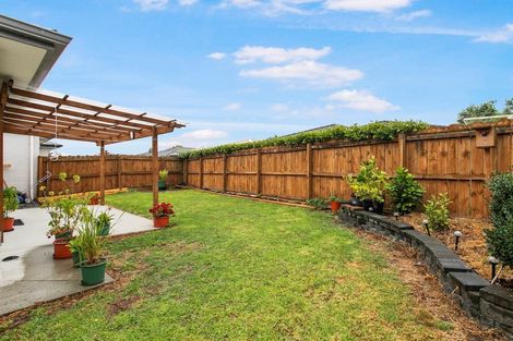 Photo of property in 35 Arion Road, Takanini, 2112