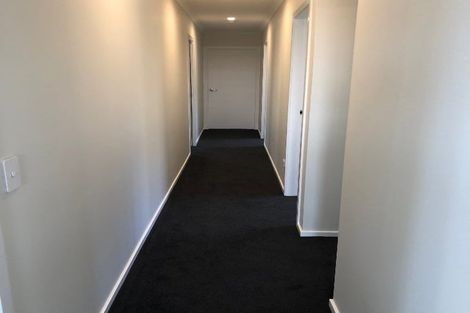 Photo of property in 8 Tapuhikura Street, Waikanae, 5036