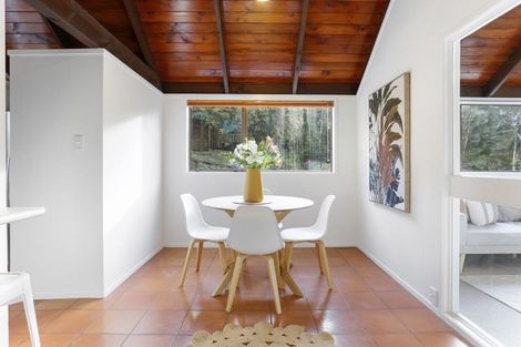 Photo of property in 1/16 Learmonth Avenue, Birkenhead, Auckland, 0626