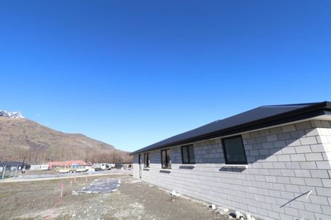 Photo of property in 8 Walton Way, Flaxmere, Hastings, 4120