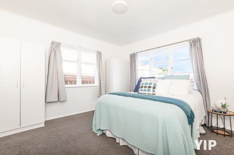 Photo of property in 33 Findlay Street, Tawa, Wellington, 5028