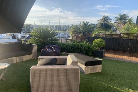 Photo of property in 1/12 Craig Road, Milford, Auckland, 0620