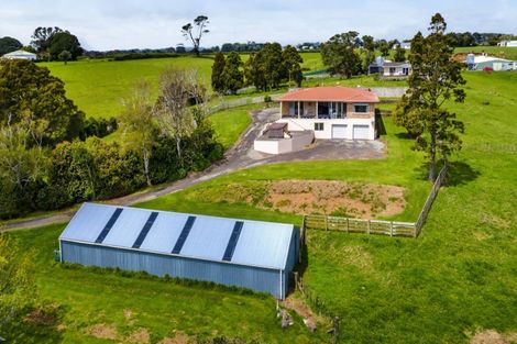 Photo of property in 200 Paraite Road, Paraite, New Plymouth, 4373