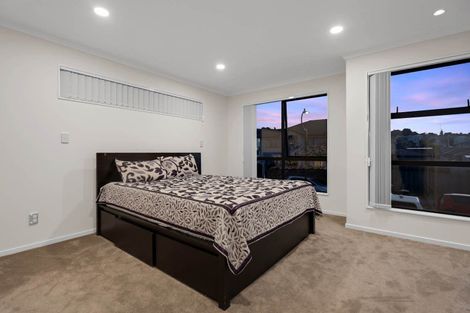 Photo of property in 54 Tir Conaill Avenue, Flat Bush, Auckland, 2019