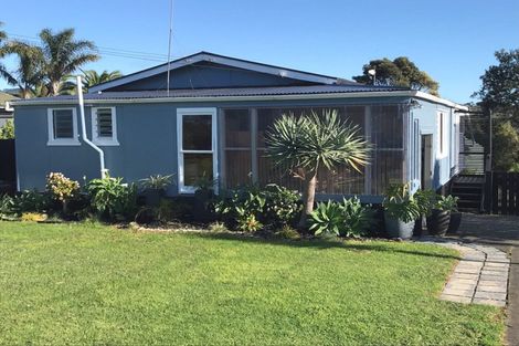 Photo of property in 5 Third Avenue, Orere Point, Papakura, 2585