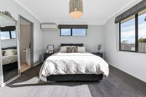 Photo of property in 16 Palm Grove Drive, Western Heights, Hamilton, 3200