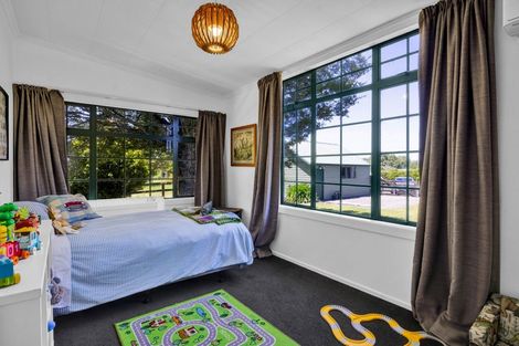 Photo of property in 1 Waingongoro Road, Cardiff, Stratford, 4391