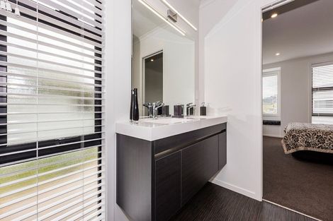 Photo of property in 53 Totara Terrace, Wanaka, 9305