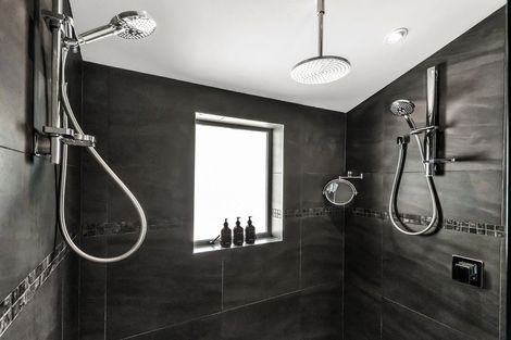 Photo of property in 21 Whareora Terrace, Cashmere, Christchurch, 8022