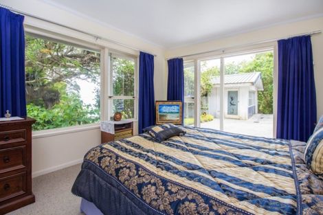 Photo of property in 100 Manganese Point Road, Tamaterau, Whangarei, 0174