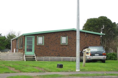 Photo of property in 3 Tauranga Place, Waitara, 4320