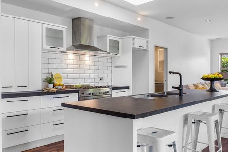 Photo of property in 5 Millpark Place, Northwood, Christchurch, 8051