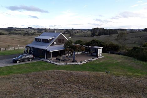 Photo of property in 139 Whitehills Road, Waitoki, Silverdale, 0994