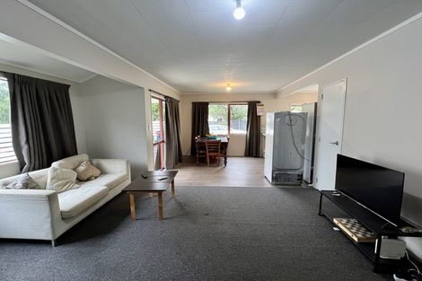 Photo of property in 5 Emmadale Lane, Hamilton East, Hamilton, 3216