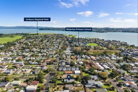 Photo of property in 9 Muir Avenue, Mangere Bridge, Auckland, 2022