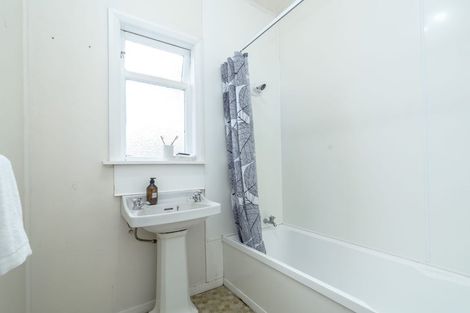 Photo of property in 4 South Featherston Road, South Featherston, Featherston, 5771