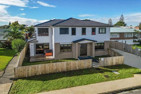 Photo of property in 9a Kingdale Road, Henderson, Auckland, 0610