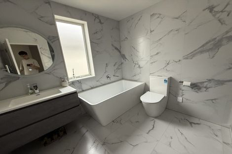 Photo of property in 17 Sunnyheights Road, Orewa, 0931