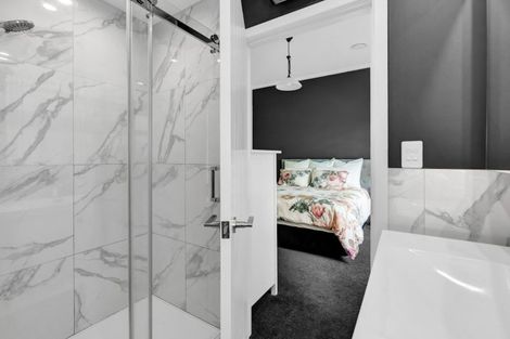 Photo of property in 2 Snell Road, Tikorangi, Waitara, 4383