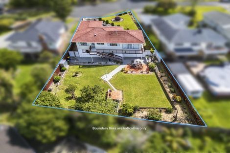 Photo of property in 8 Fowey Avenue, Te Atatu South, Auckland, 0610