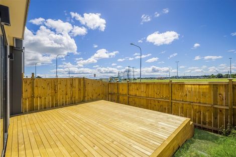 Photo of property in 133 Walters Road, Papakura, Takanini, 2110