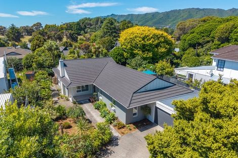 Photo of property in 8 Millvale Street, Waikanae, 5036