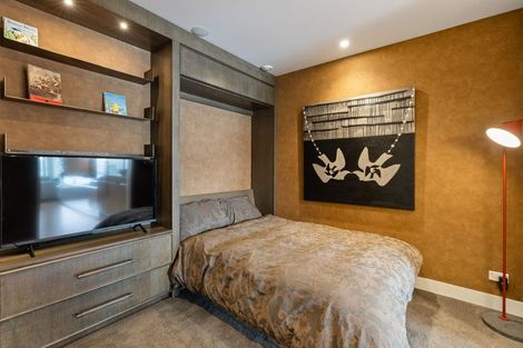 Photo of property in Clyde Quay Wharf, 3d/1 Clyde Quay Wharf, Te Aro, Wellington, 6011