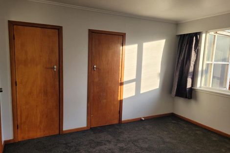 Photo of property in 115 Pendarves Street, New Plymouth, 4312