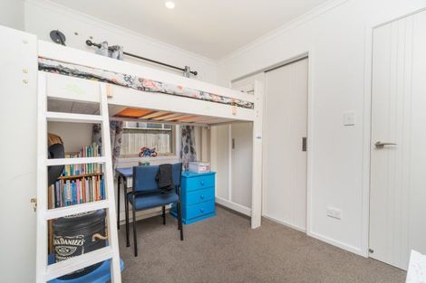 Photo of property in 6 Silkwood Place, Fitzherbert, Palmerston North, 4410