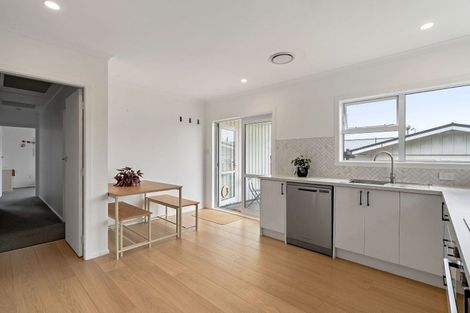 Photo of property in 3 Catherine Crescent, Paparangi, Wellington, 6037