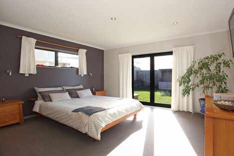 Photo of property in 59 Twickenham Place, Nawton, Hamilton, 3200