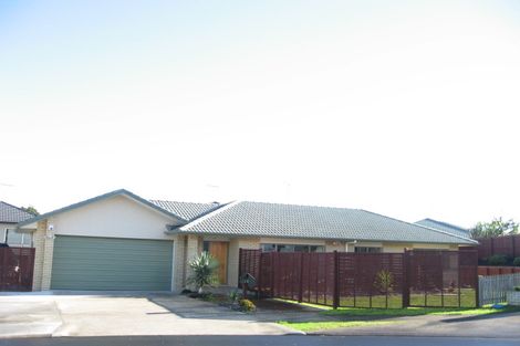 Photo of property in 12 Mattalie Place, Manurewa, Auckland, 2105