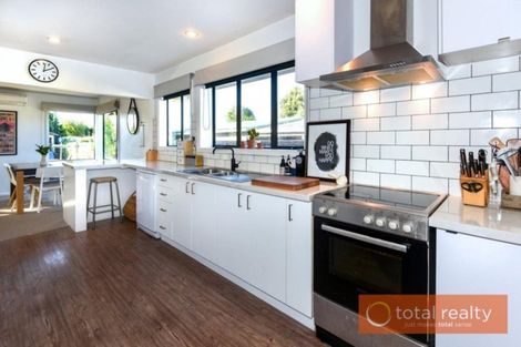 Photo of property in 18 Santa Rosa Avenue, Halswell, Christchurch, 8025